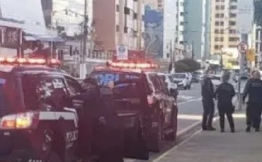 Homem é detido após ameaçar segurança de escola em Maceió