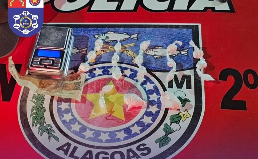 Homem é preso por tráfico de drogas durante patrulhamento em São José da Laje