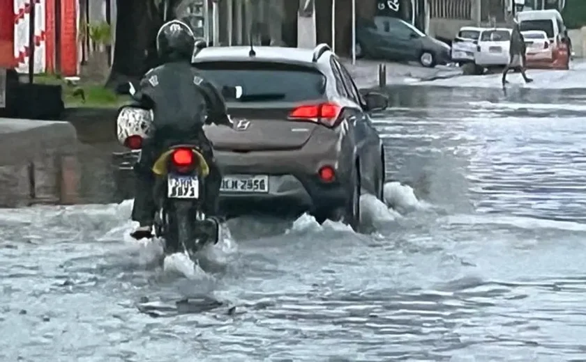 Zona da Mata tem alerta de perigo para chuvas até domingo