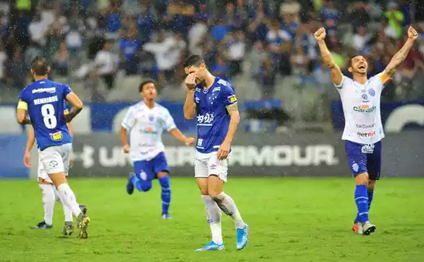 'Parece que temos uma espinha entalada na garganta com o CSA', diz Ronaldo Fenômeno, principal dirigente celeste