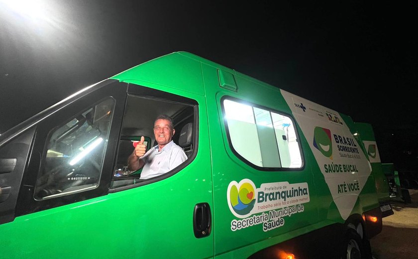 Prefeitura de Branquinha promove encerramento do Novembro Azul e entrega novos veículos