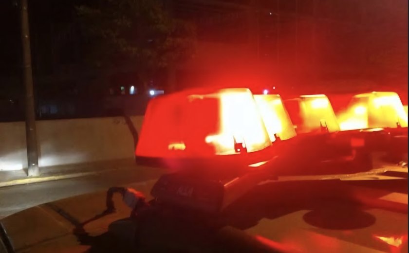 Homem é linchado por populares após se masturbar em via pública, Maceió