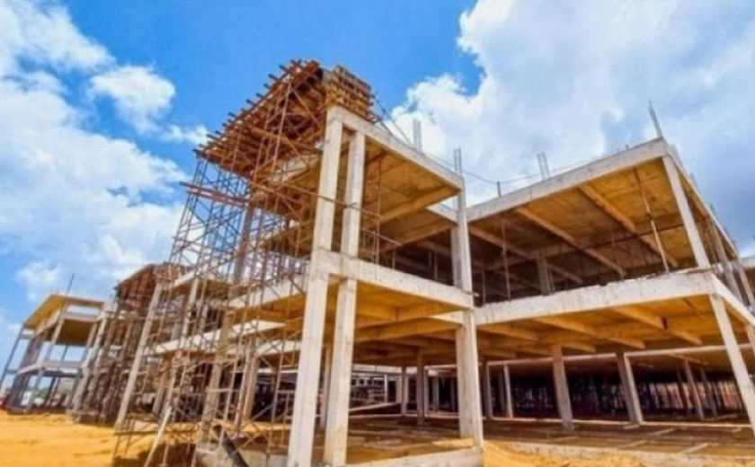 Governo de AL vai retomar obra do Hospital Regional do Médio Sertão