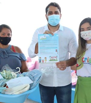 Assistência Social de Santana do Mundaú entrega cerca de 370 novos cartões do programa CRIA