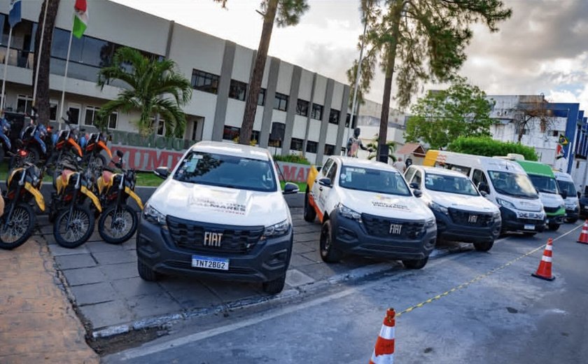 Prefeitura de União dos Palmares entrega 14 veículos zero quilômetro para serviços essenciais