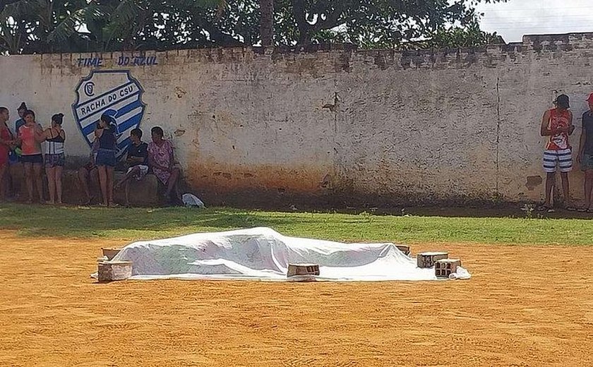 Homem morre e outro fica ferido após ataque a tiros durante jogo de futebol, em Palmeira dos Índios