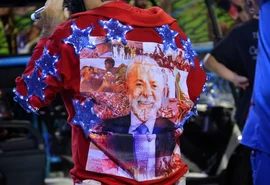 Escola de samba que homenageou Lula é rebaixada