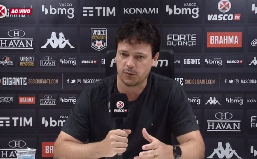 Fernando Diniz evita rodeios no Vasco: 'Temos que nos envergonhar e pedir desculpas para o torcedor'
