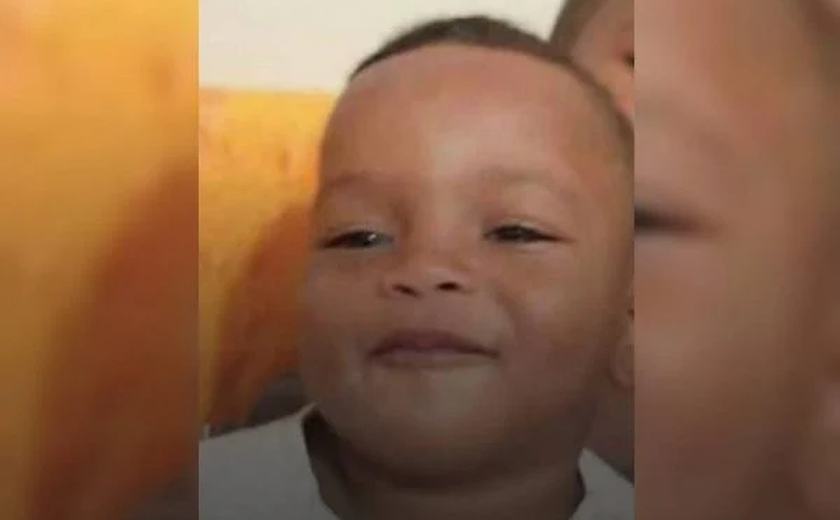 Menino de 2 anos morre com pescoço preso em janela de carro em Sergipe