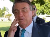 Apoiadores aplaudem Bolsonaro ao confundirem piada sobre gasolina a R$ 3