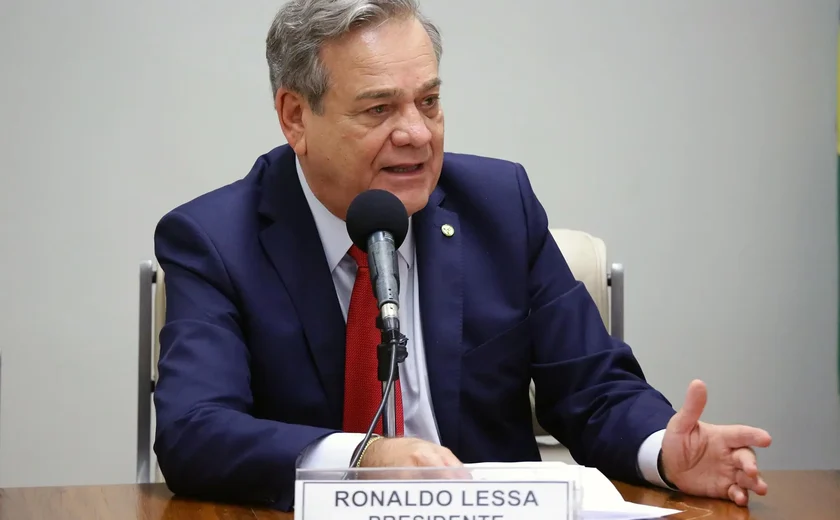 Ronaldo Lessa, vice de Paulo Dantas, diz que não sobe em palanque com Lula