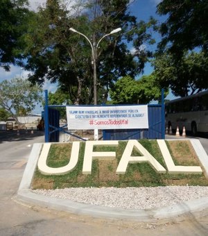 Após ação da DPU, Justiça determina que Ufal contrate intérpretes de Libras para aulas