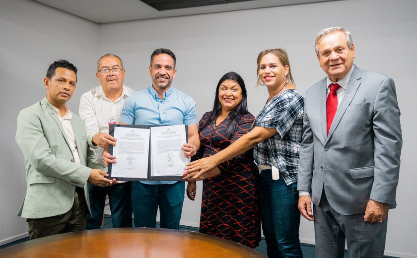 Paulo Dantas empossa Conselho Estadual de Combate à Discriminação e Promoção dos Direitos LGBT