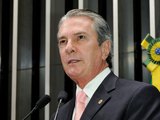 Collor lança pré-candidatura ao governo de AL