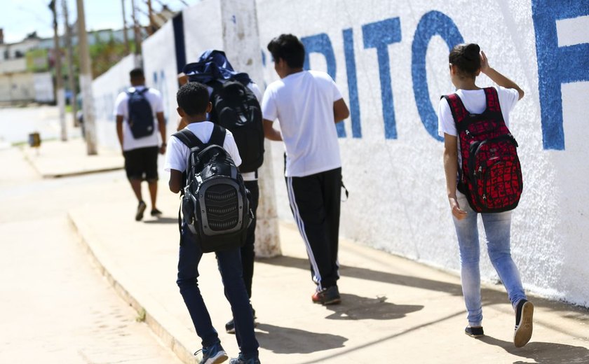Campanha #VemProUro convoca adolescentes a cuidar da saúde