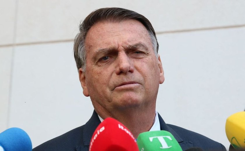 Bolsonaro aportou R$ 17 mi em investimentos de renda fixa enquanto recebia transferências via Pix