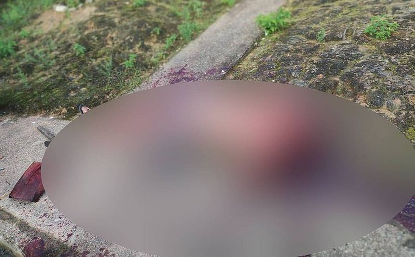 Homem é morto com golpes de pá, enxada, madeira e até TV, em Rio Largo