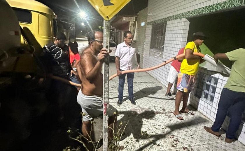 Em vídeo, moradora de Marechal Deodoro afirma que empresário cumpre papel que deveria ser da prefeitura.