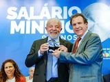 Lula diz que salário mínimo é baixo, mas aponta importância de direito