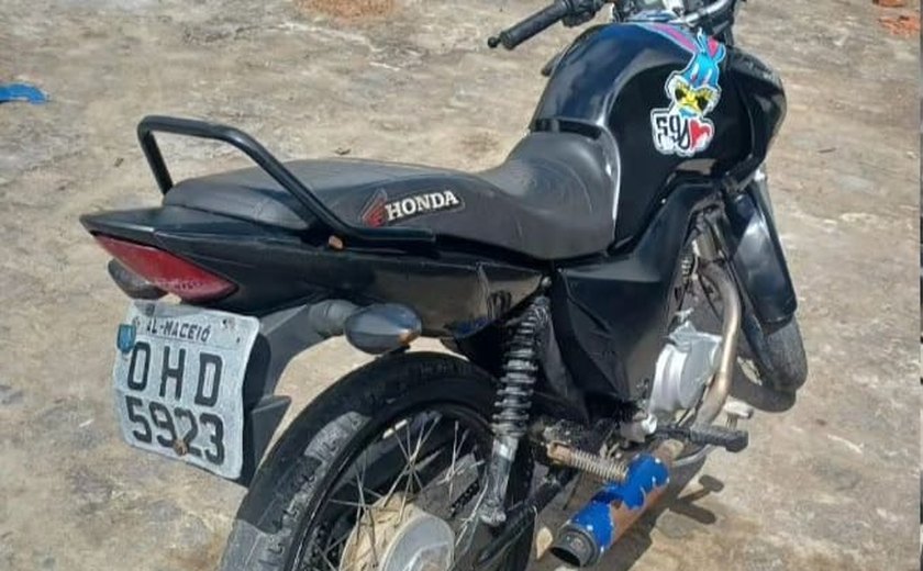 Homem que conduzia moto roubada é preso pela Polícia Militar em União dos Palmares