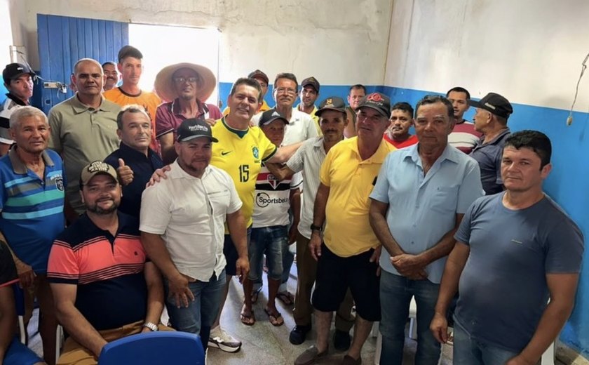 Geo Cruz reúne agricultores da comunidade Canastra, em Ibateguara, para ouvir demandas e discutir ações para o setor