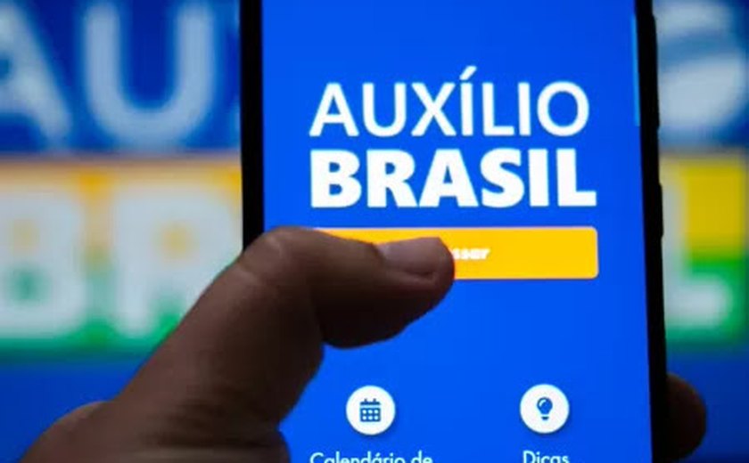 Auxílio Brasil e Gás: Beneficiários com NIS final 3 recebem hoje