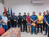 Júnior Menezes, Almir Belo e Milton do Complementar participam de reunião com alunos da UNEAL