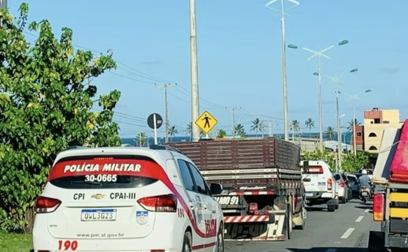 Mulher é presa após invadir hotel e furtar objetos de hóspede na Pajuçara, em Maceió