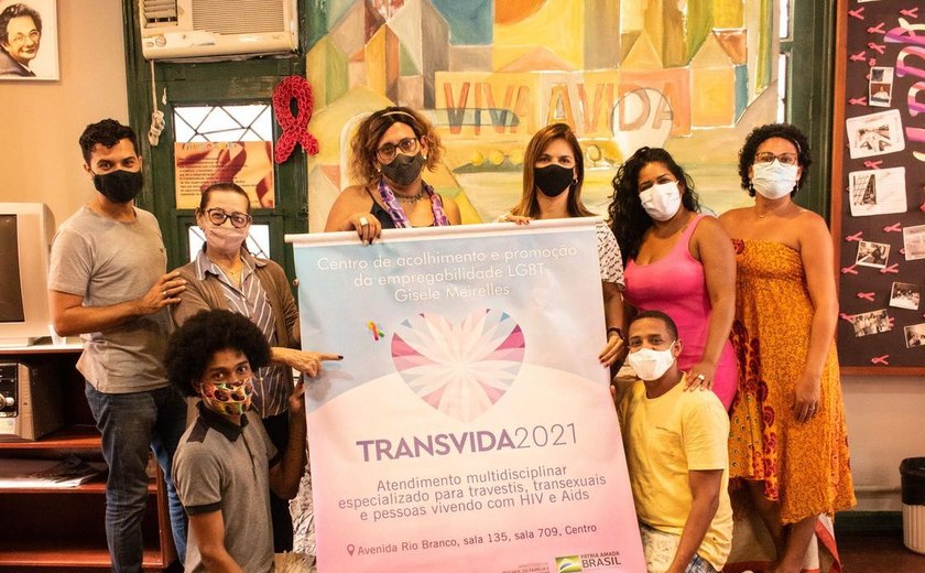 Transexuais se mobilizam para superar barreiras e retificar documentos