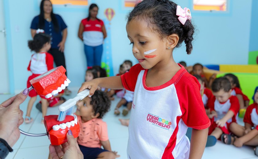 Em abril, projeto Criando Sorrisos atende mais de 160 crianças