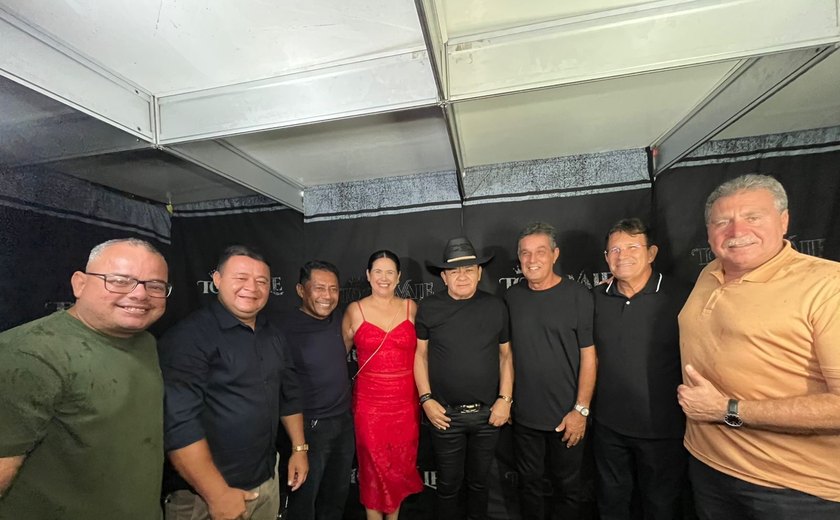 Com desfile cívico e shows artísticos, Branquinha encerra programação dos 63 anos