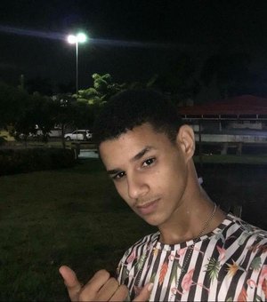 PC tem linha de investigação para assassinato a golpes de faca de estudante em Murici