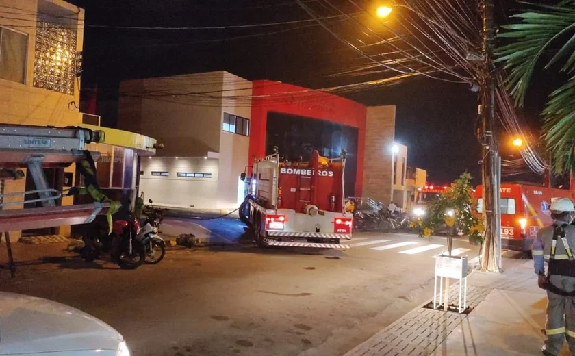 Incêndio atinge almoxarifado da Santa Casa de Maceió