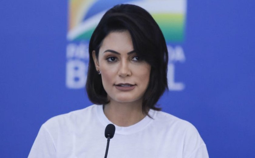 Michelle Bolsonaro e pastor são investigados por assédio no Alvorada