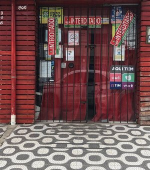 Vigilância Sanitária interdita farmácia em Maceió suspeita de distribuir medicamentos de maneira clandestina