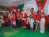 Desfile e chegada do Papai Noel marcam abertura do Natal, em União dos Palmares