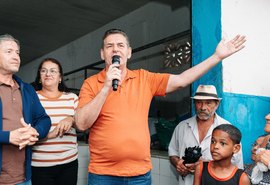Prefeito de Ibateguara anuncia creche e 25 casas populares