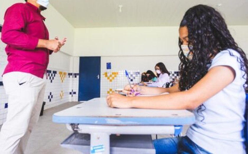 Alagoas é o primeiro estado a implantar novo Piso Nacional da Educação