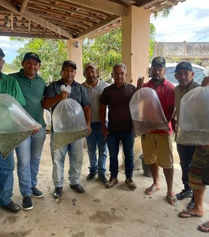 Incentivo à piscicultura: prefeitura de Branquinha entrega nova remessa de alevinos