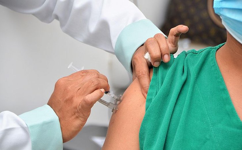 Vacinação contra a Influenza tem início nesta segunda (25), em todos os municípios de AL