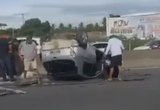 Carro capota após colisão com caminhão na AL-110, em Arapiraca