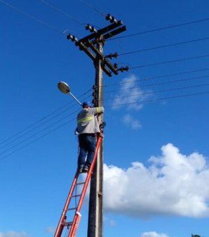 Prefeitura de Branquinha realiza manutenção da iluminação pública