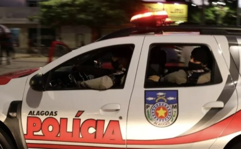 Condenado por estupro de vulnerável é preso escondido em banheiro em Maceió