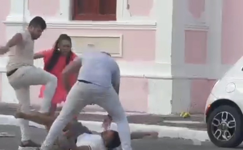 Agressão entre três homens é registrada após show no Jaraguá