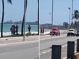 Adolescente de 17 anos morre afogado na praia de Jacarecica, em Maceió