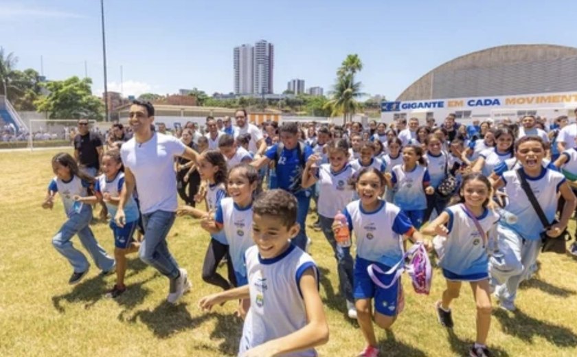 Gigantão Vila Olímpica transforma rotina de estudantes em Maceió
