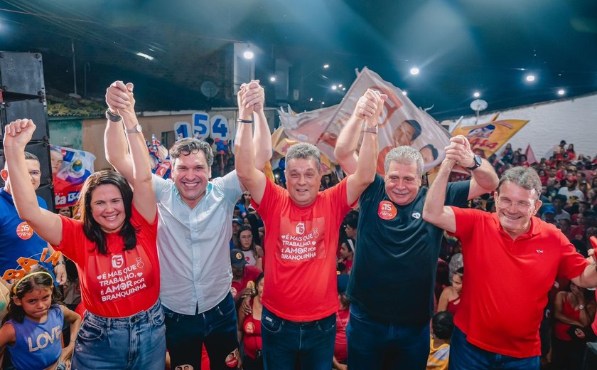 Neno Freitas realiza grande último comício em Branquinha