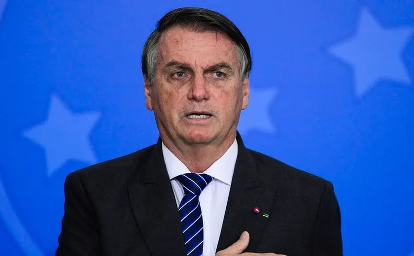 Bolsonaro diz que PEC garantirá verba para auxílio de R$ 600 em 2023