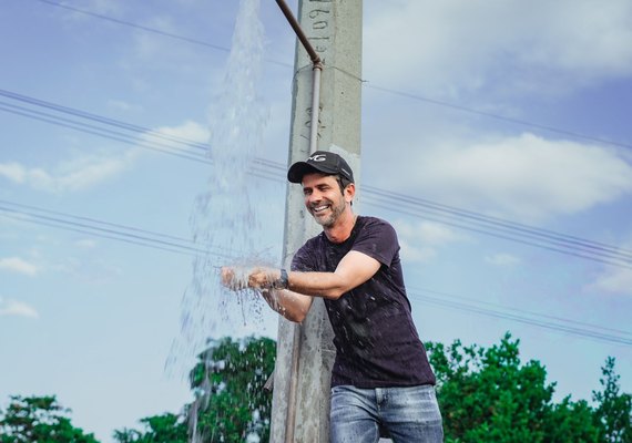 Prefeito Júnior Menezes proporciona mais um poço artesiano na zona rural e beneficia dezenas de famílias com água potável