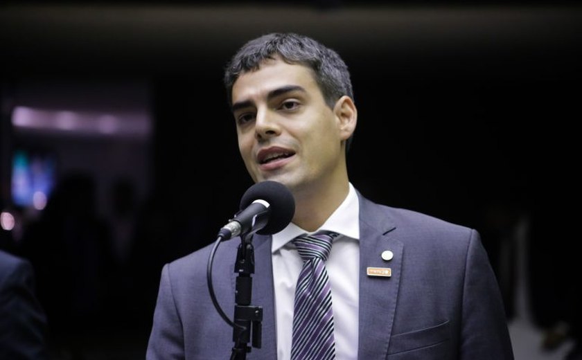 'Este projeto vai acabar com a saúde brasileira' afirma líder do Partido Novo sobre o novo piso salarial da enfermagem